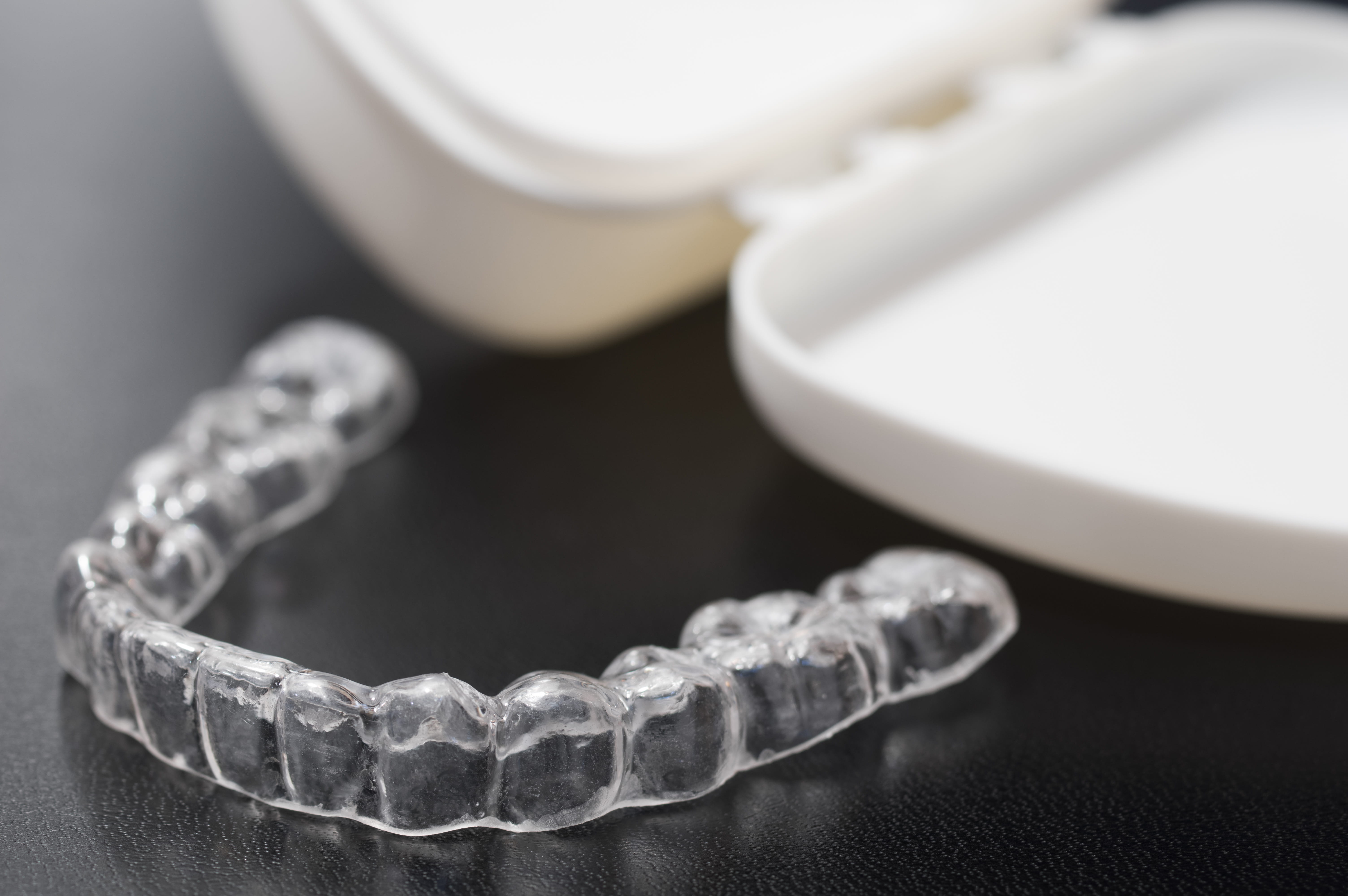 ブラキシズム（歯ぎしり・食いしばり）は歯周病を悪化させる？